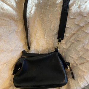 Steve Madden black in great shape crossbody purse.